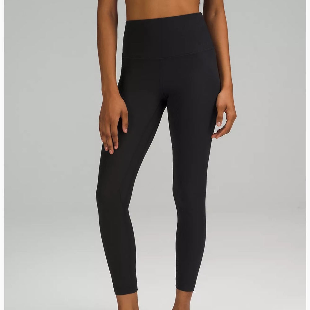 NWT align ribbed tights 25” size 8 in black